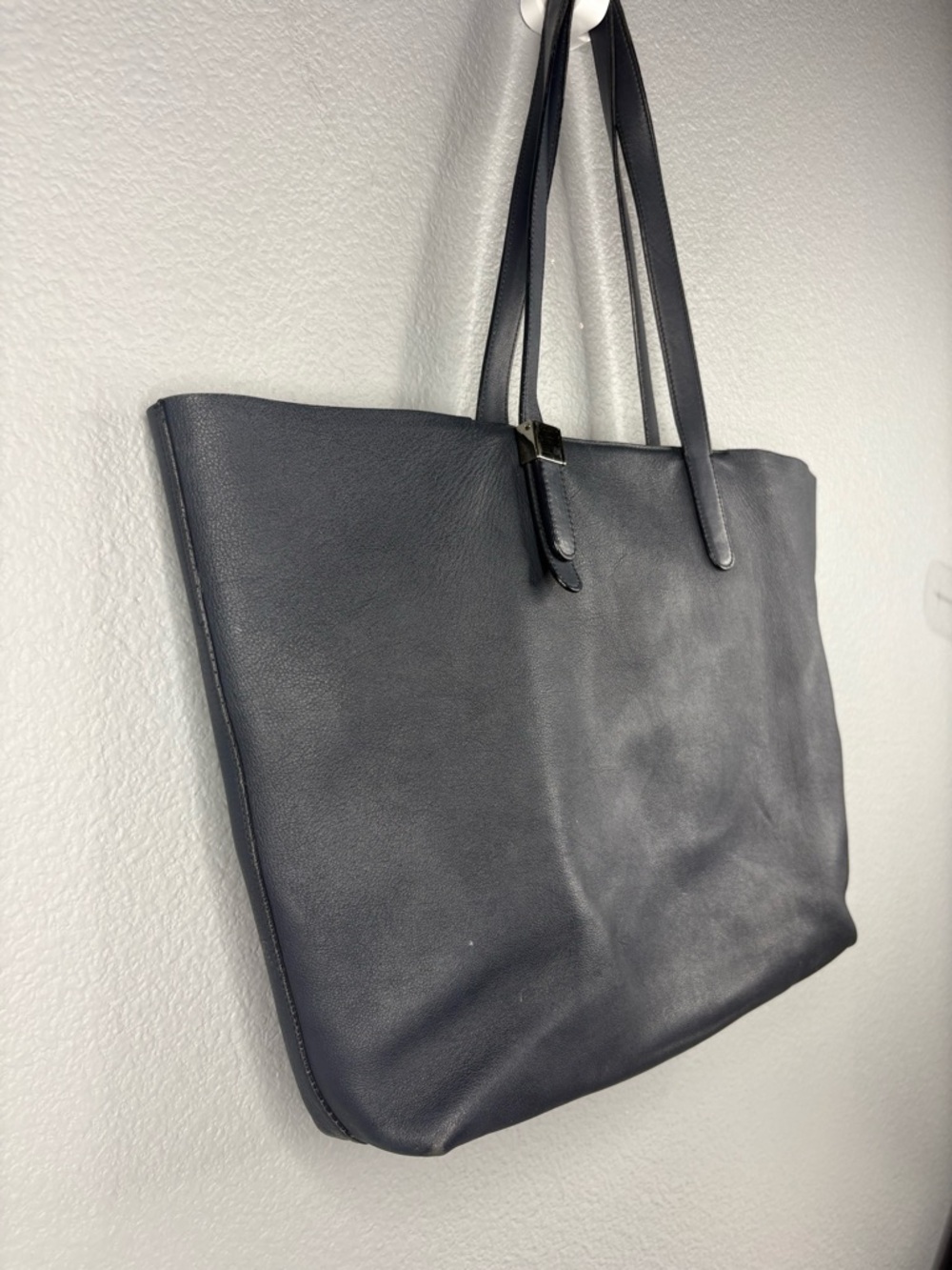 Everlane Navy Leather Tote Bag View 3